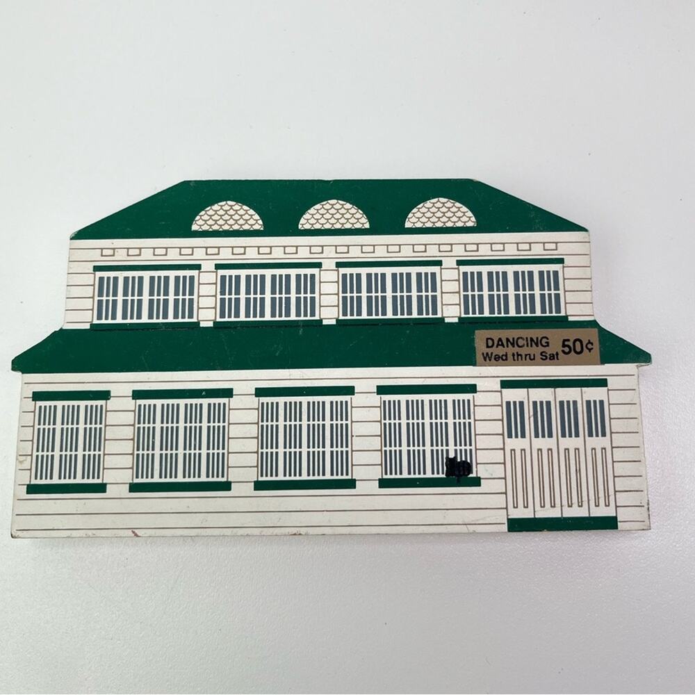 Vintage The Cats Meow Wood Nostalgic Main Street Village Buildings Shelf Sitters - Picture 2 of 11